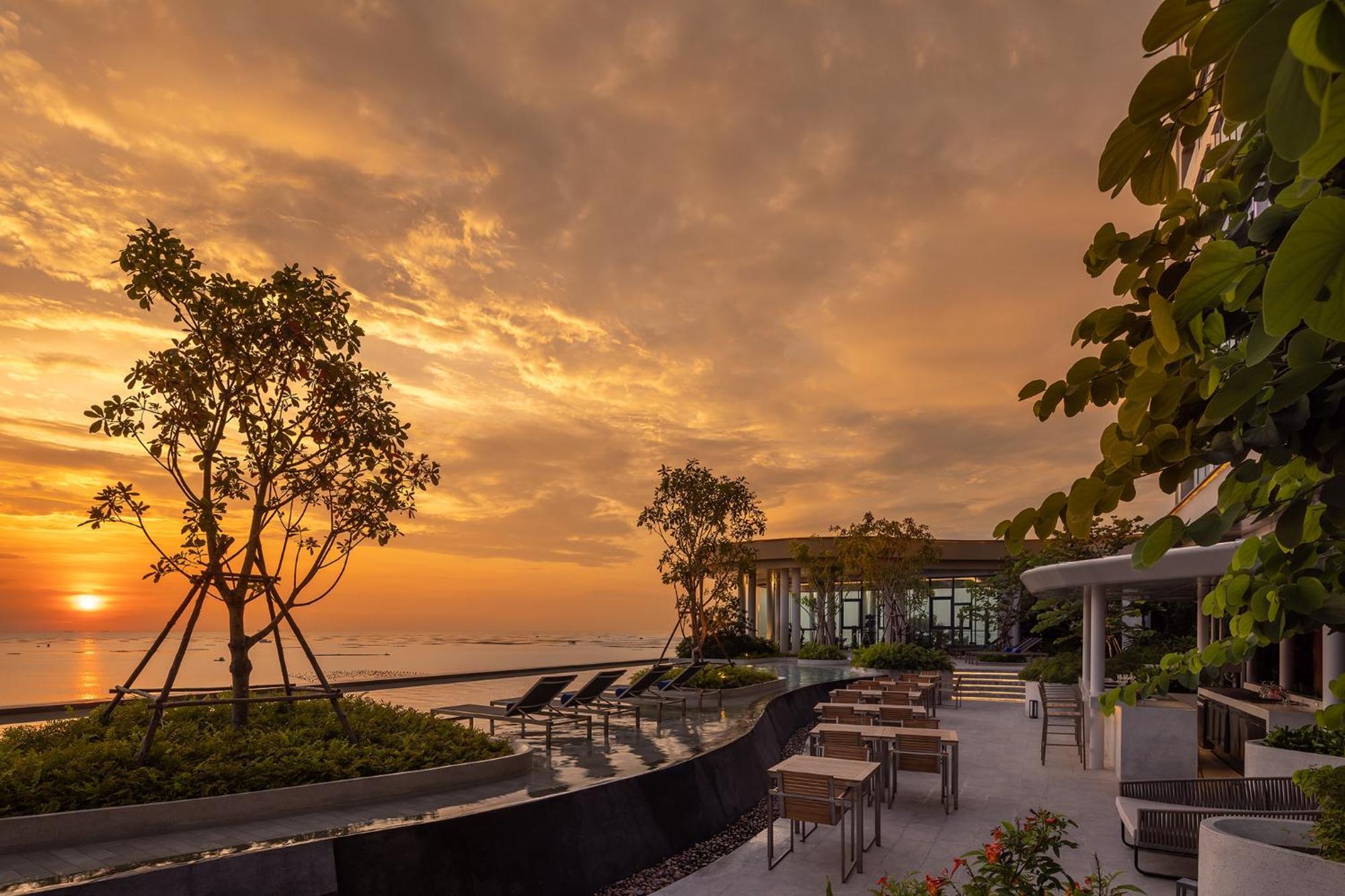 S Sriracha Hotel & Residence Si Racha Buitenkant foto
